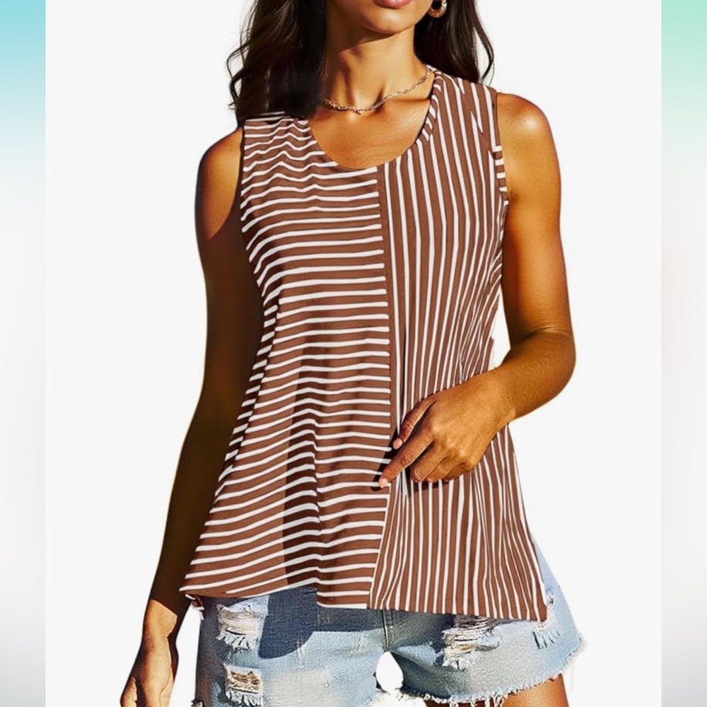 NEW Tankaneo Striped Scoop Tank